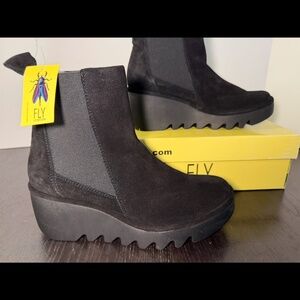 Fly London Bagu 233Fly Suede Leather Boots Black Oil Suede Womans EU 40/US 9.5